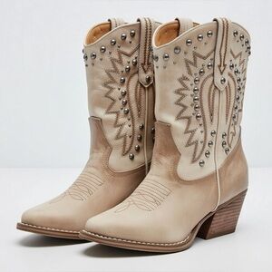 👢 STUNNING Studded Boho Western Ankle Boots - Neutral 👢
